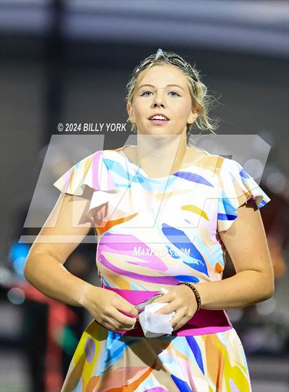 Thumbnail 2 in Grand Saline vs Prairiland photogallery.