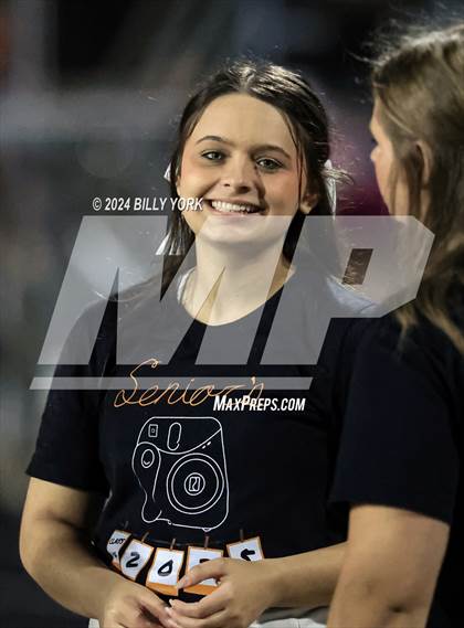 Thumbnail 1 in Grand Saline vs Prairiland photogallery.