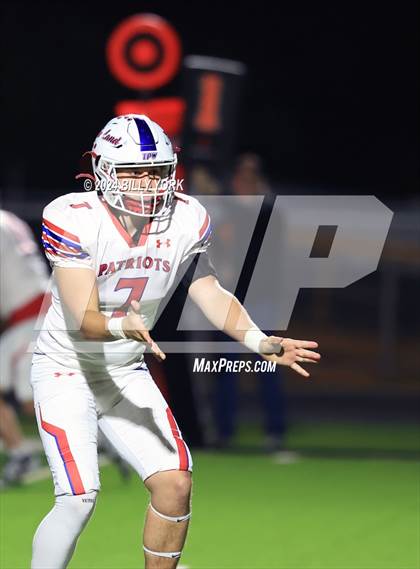 Thumbnail 3 in Grand Saline vs Prairiland photogallery.