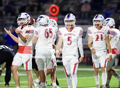 Thumbnail 3 in Grand Saline vs Prairiland photogallery.