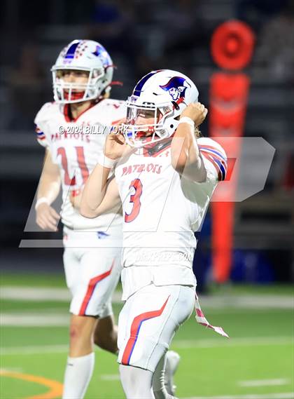 Thumbnail 3 in Grand Saline vs Prairiland photogallery.