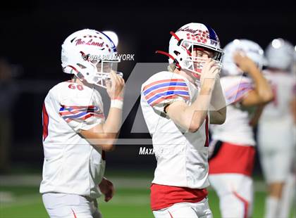 Thumbnail 1 in Grand Saline vs Prairiland photogallery.
