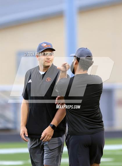 Thumbnail 3 in Grand Saline vs Prairiland photogallery.