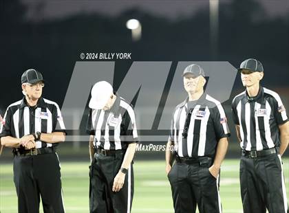 Thumbnail 1 in Grand Saline vs Prairiland photogallery.