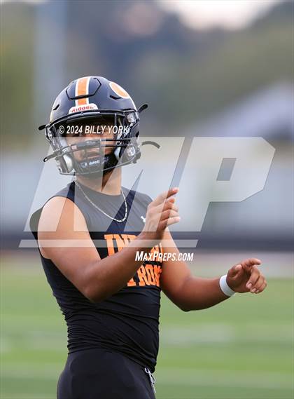 Thumbnail 3 in Grand Saline vs Prairiland photogallery.