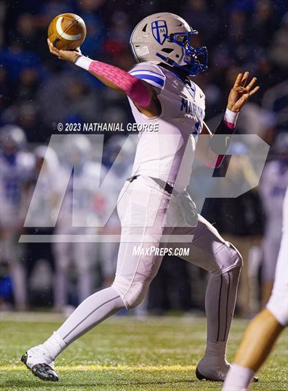Thumbnail 2 in Mishawaka Marian @ South Bend St. Joseph photogallery.