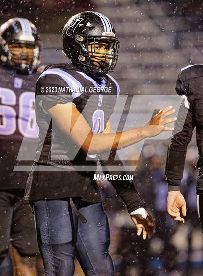 Thumbnail 2 in Mishawaka Marian @ South Bend St. Joseph photogallery.