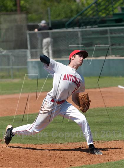 Thumbnail 3 in St. Pius X vs. Antonian Prep (TAPPS 5A Regional Playoff) photogallery.