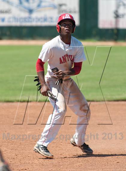 Thumbnail 2 in St. Pius X vs. Antonian Prep (TAPPS 5A Regional Playoff) photogallery.