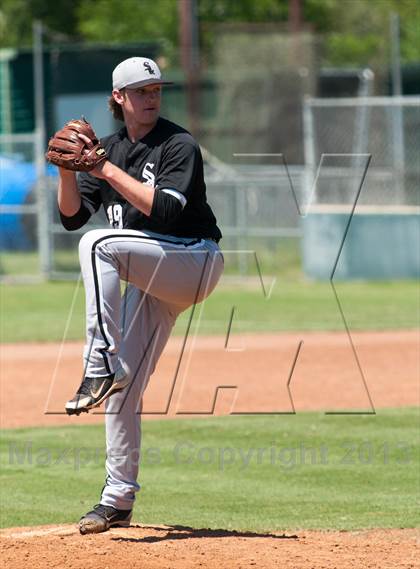 Thumbnail 2 in St. Pius X vs. Antonian Prep (TAPPS 5A Regional Playoff) photogallery.