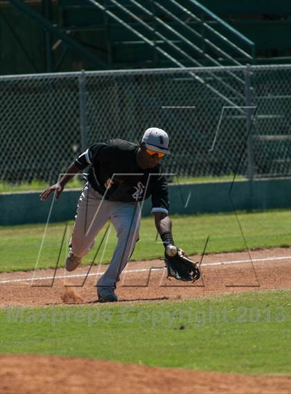 Thumbnail 3 in St. Pius X vs. Antonian Prep (TAPPS 5A Regional Playoff) photogallery.