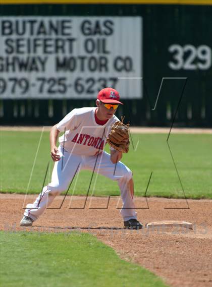 Thumbnail 2 in St. Pius X vs. Antonian Prep (TAPPS 5A Regional Playoff) photogallery.