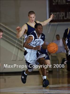 Thumbnail 3 in Lincoln vs Pius XI (Spalding Hoophall Classic) photogallery.