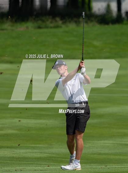 Thumbnail 3 in IHSAA Final (Round 1) photogallery.