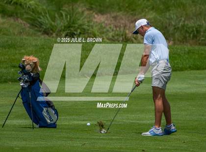 Thumbnail 2 in IHSAA Final (Round 1) photogallery.