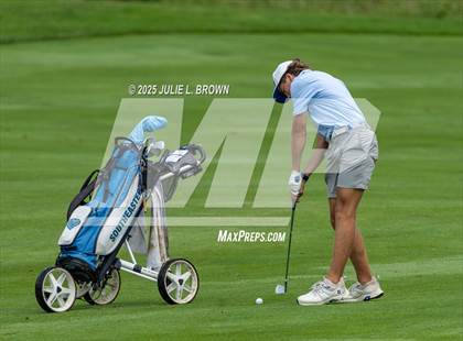 Thumbnail 3 in IHSAA Final (Round 1) photogallery.