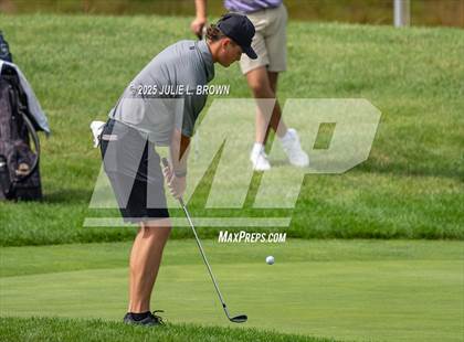 Thumbnail 1 in IHSAA Final (Round 1) photogallery.