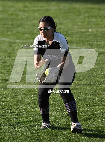 Thumbnail 1 in San Clemente vs. Vasquez (Alan Dugard Classic) photogallery.