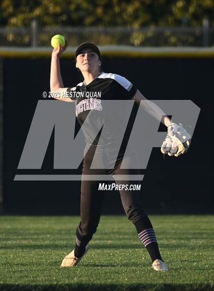Thumbnail 2 in San Clemente vs. Vasquez (Alan Dugard Classic) photogallery.