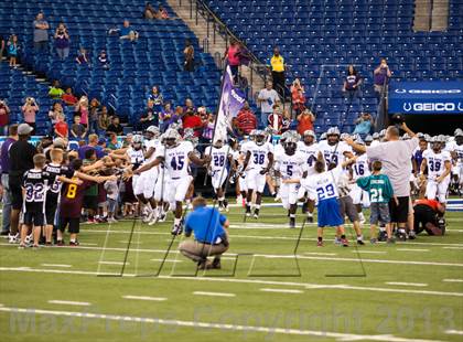Thumbnail 3 in Ben Davis vs. Indianapolis Cathedral (The Horseshoe Classic) photogallery.