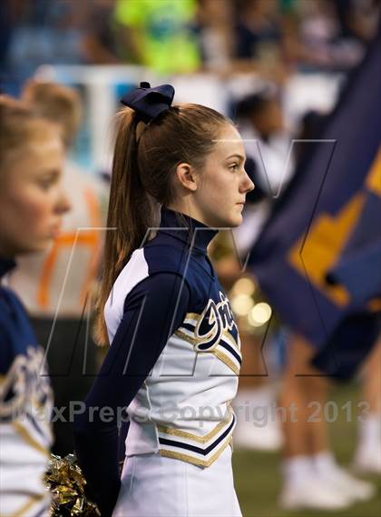 Thumbnail 2 in Ben Davis vs. Indianapolis Cathedral (The Horseshoe Classic) photogallery.
