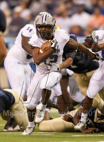 Thumbnail 1 in Ben Davis vs. Indianapolis Cathedral (The Horseshoe Classic) photogallery.