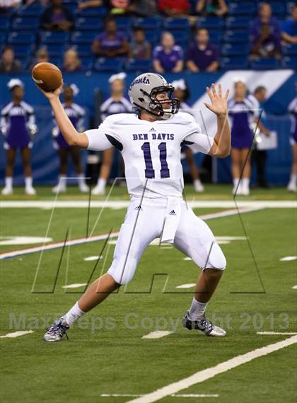 Thumbnail 3 in Ben Davis vs. Indianapolis Cathedral (The Horseshoe Classic) photogallery.