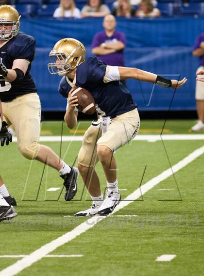 Thumbnail 3 in Ben Davis vs. Indianapolis Cathedral (The Horseshoe Classic) photogallery.