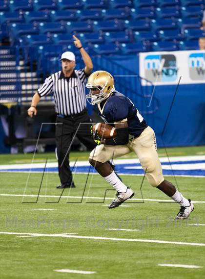 Thumbnail 1 in Ben Davis vs. Indianapolis Cathedral (The Horseshoe Classic) photogallery.