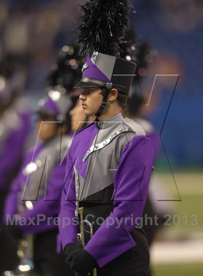 Thumbnail 3 in Ben Davis vs. Indianapolis Cathedral (The Horseshoe Classic) photogallery.