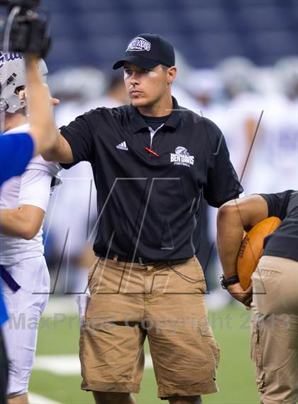 Thumbnail 3 in Ben Davis vs. Indianapolis Cathedral (The Horseshoe Classic) photogallery.