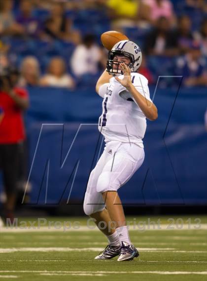 Thumbnail 3 in Ben Davis vs. Indianapolis Cathedral (The Horseshoe Classic) photogallery.
