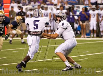Thumbnail 1 in Ben Davis vs. Indianapolis Cathedral (The Horseshoe Classic) photogallery.