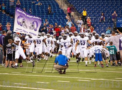 Thumbnail 2 in Ben Davis vs. Indianapolis Cathedral (The Horseshoe Classic) photogallery.