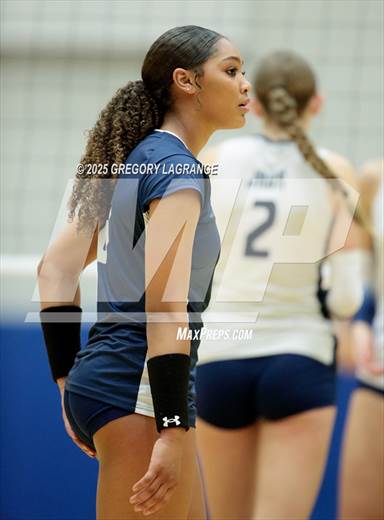 Flower Mound vs Southlake Carroll (UIL 6A D2 Volleyball Region Final)