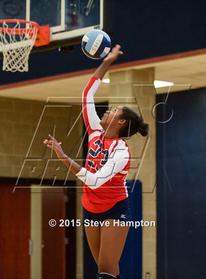 Thumbnail 2 in Dunwoody vs. North Cobb photogallery.
