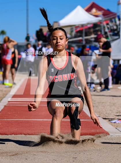 Thumbnail 2 in Small School Invitational (Girls) photogallery.