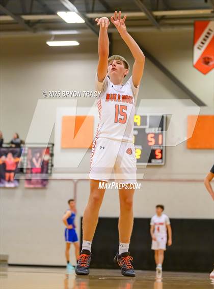 Thumbnail 2 in Las Animas vs. Syracuse photogallery.