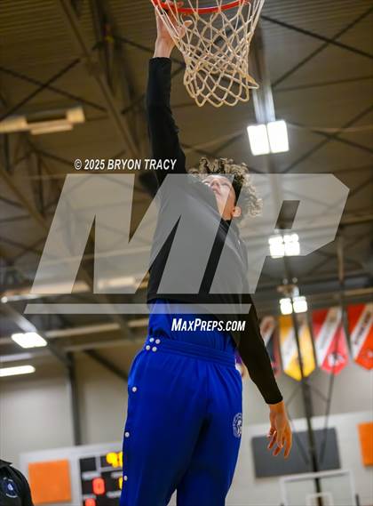 Thumbnail 3 in Las Animas vs. Syracuse photogallery.