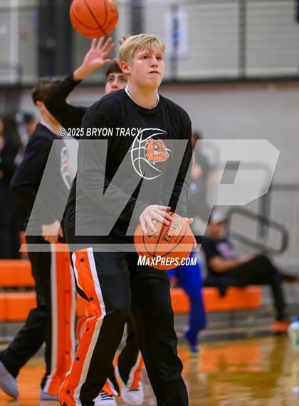 Thumbnail 2 in Las Animas vs. Syracuse photogallery.