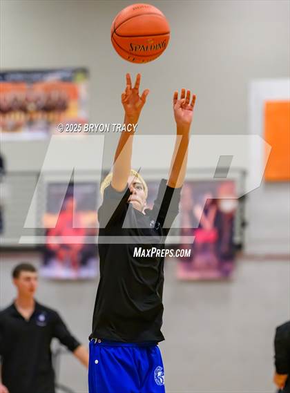 Thumbnail 2 in Las Animas vs. Syracuse photogallery.