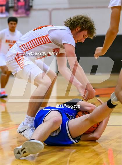 Thumbnail 2 in Las Animas vs. Syracuse photogallery.