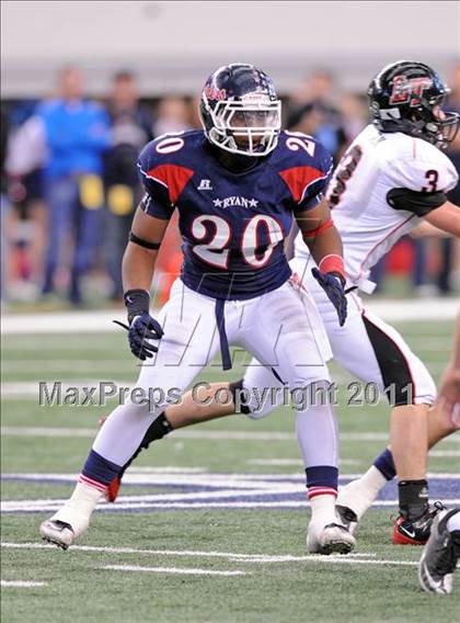 Thumbnail 2 in Lake Travis vs. Ryan (UIL 4A Division 1 Final) photogallery.