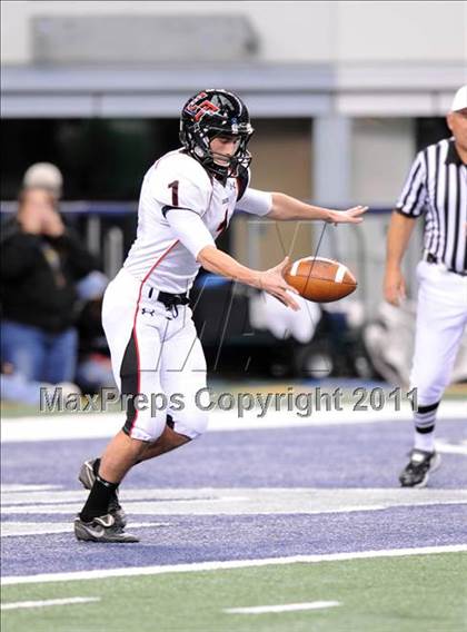 Thumbnail 1 in Lake Travis vs. Ryan (UIL 4A Division 1 Final) photogallery.