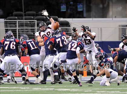 Thumbnail 2 in Lake Travis vs. Ryan (UIL 4A Division 1 Final) photogallery.