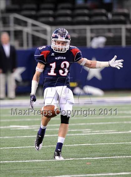 Thumbnail 3 in Lake Travis vs. Ryan (UIL 4A Division 1 Final) photogallery.