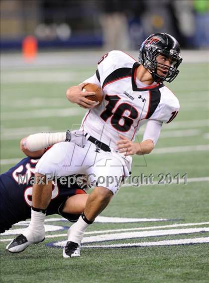 Thumbnail 3 in Lake Travis vs. Ryan (UIL 4A Division 1 Final) photogallery.