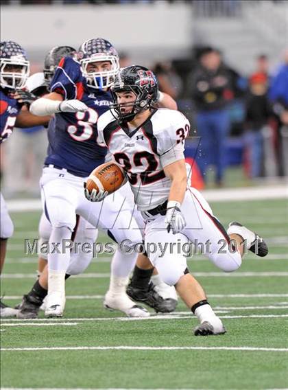 Thumbnail 3 in Lake Travis vs. Ryan (UIL 4A Division 1 Final) photogallery.