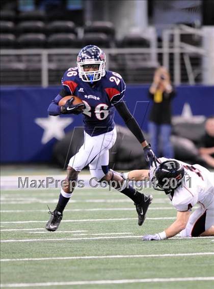 Thumbnail 2 in Lake Travis vs. Ryan (UIL 4A Division 1 Final) photogallery.