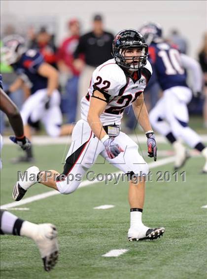Thumbnail 3 in Lake Travis vs. Ryan (UIL 4A Division 1 Final) photogallery.